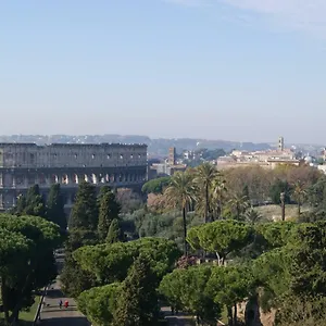 tatusa-al-colosseo.it-romehotels.com/